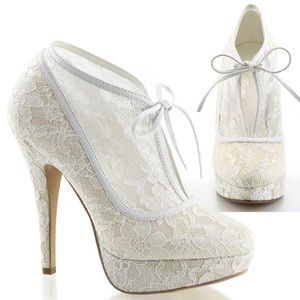 Fabulicious LOLITA-32 Shoes - 5 Inch Lace Overlay Bootie- Ivory Size 8M, Wedding